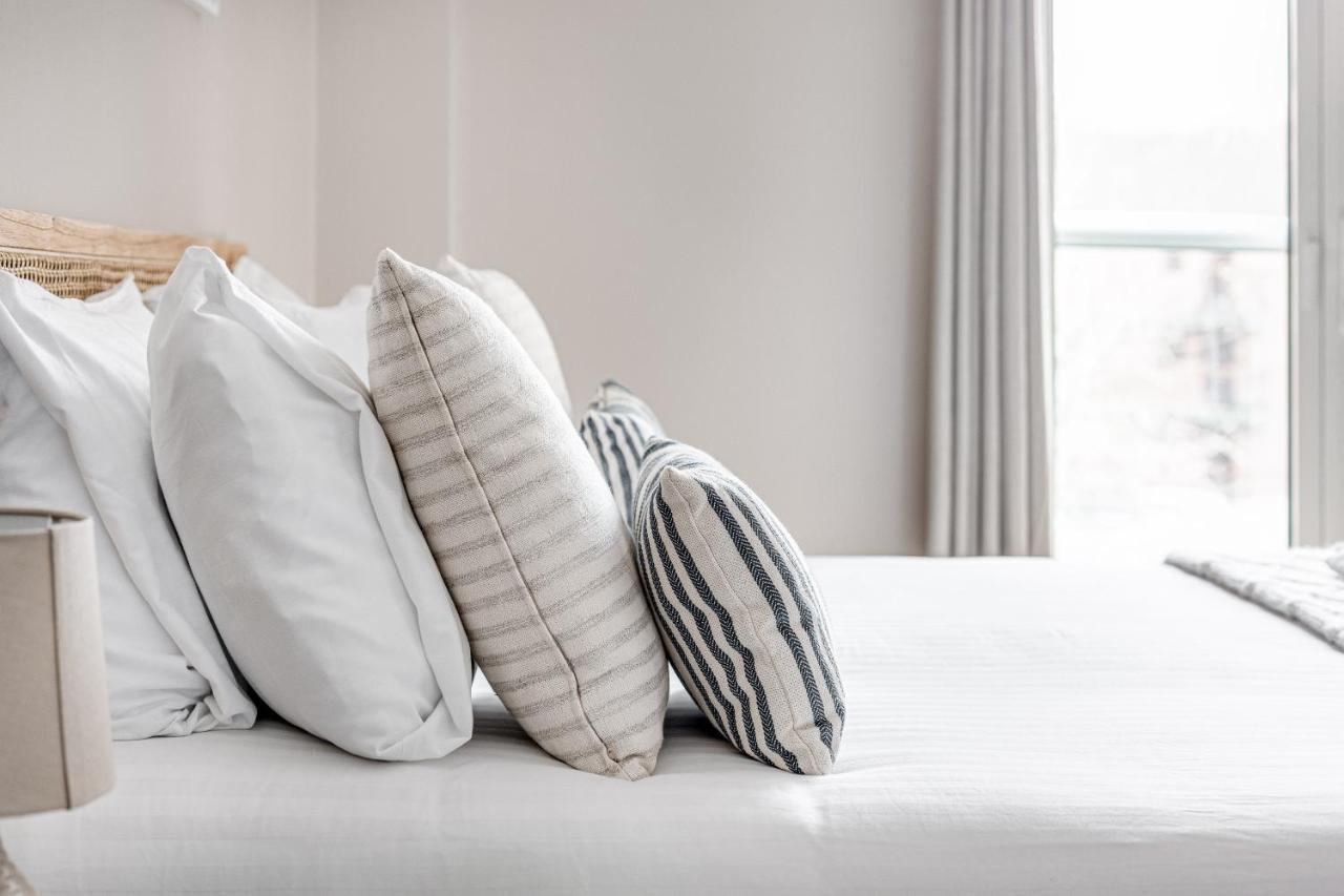 Charming 1 Bedroom Apt , Town Centre, Wifi, Free Parking By Tent Serviced Apartments Staines-upon-Thames Luaran gambar